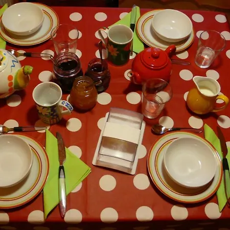 La Vie En Rose Bed & Breakfast